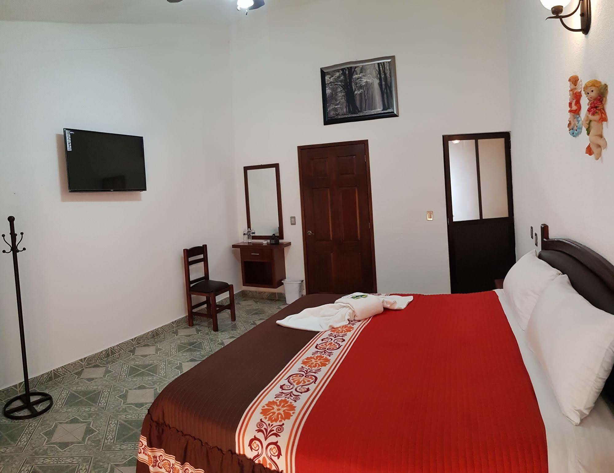 Hotel El Jardin Del Eden Tequisquiapan Exteriér fotografie